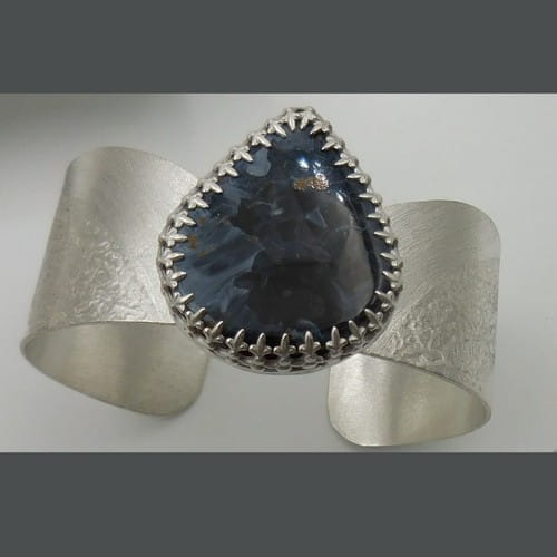 Click to view detail for DKC-1148 Cuff Blue Pietersite and Sterling Silver $260